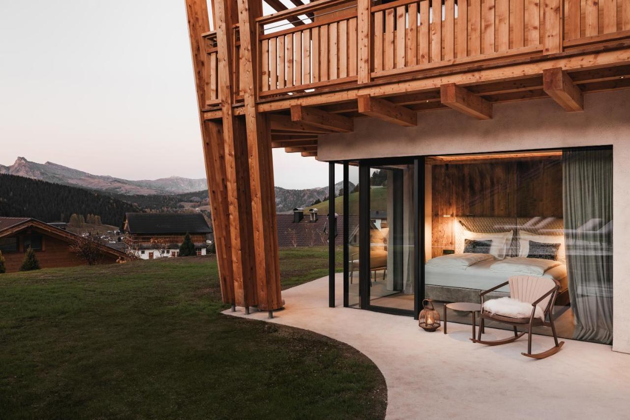 Luxury Spa Chalet Lum D'Or Selva di Val Gardena Bagian luar foto