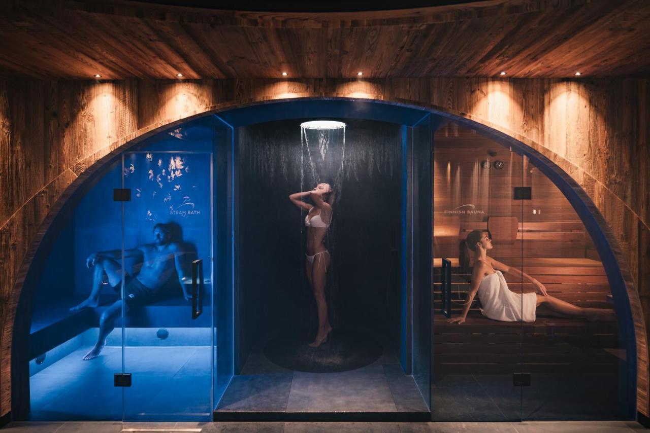 Luxury Spa Chalet Lum D'Or Selva di Val Gardena Bagian luar foto