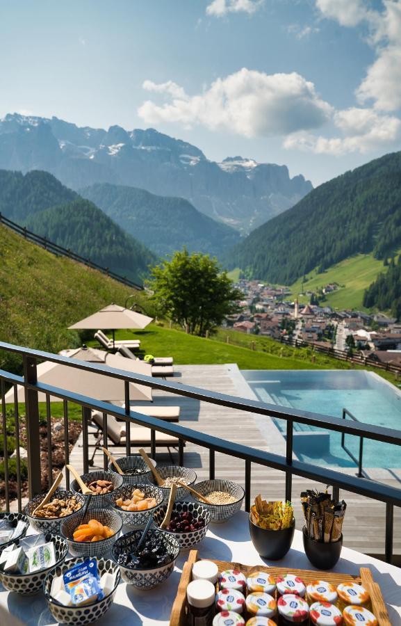 Luxury Spa Chalet Lum D'Or Selva di Val Gardena Bagian luar foto