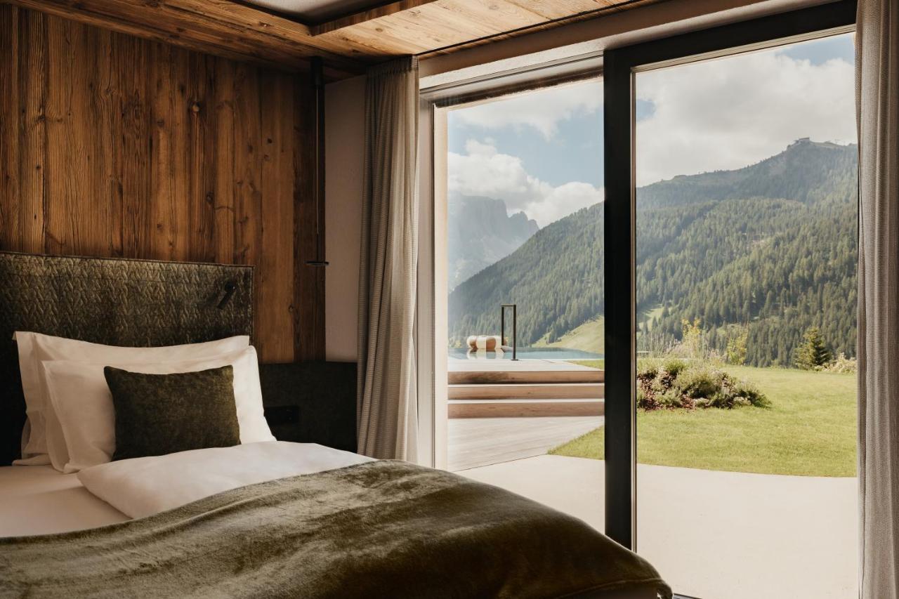 Luxury Spa Chalet Lum D'Or Selva di Val Gardena Bagian luar foto