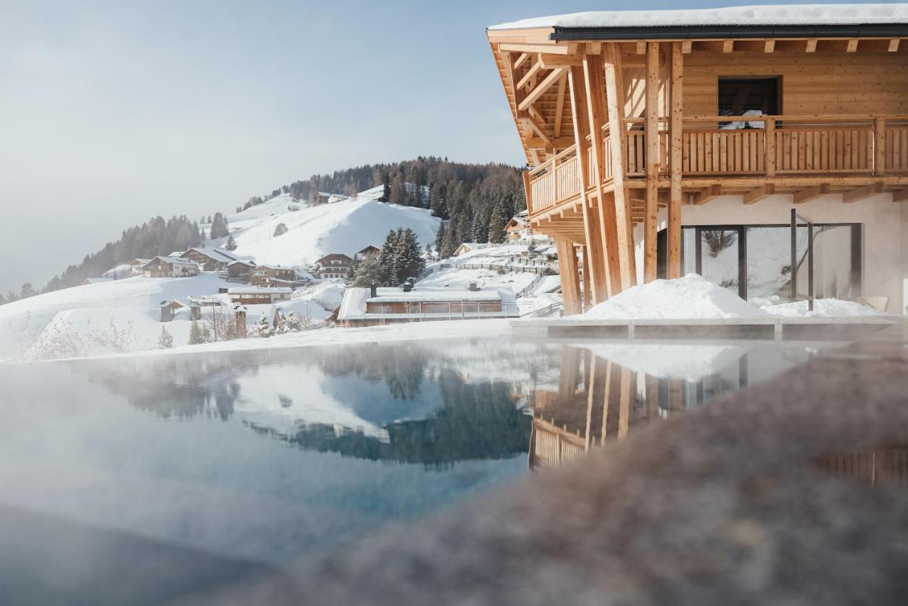 Luxury Spa Chalet Lum D'Or Selva di Val Gardena Bagian luar foto